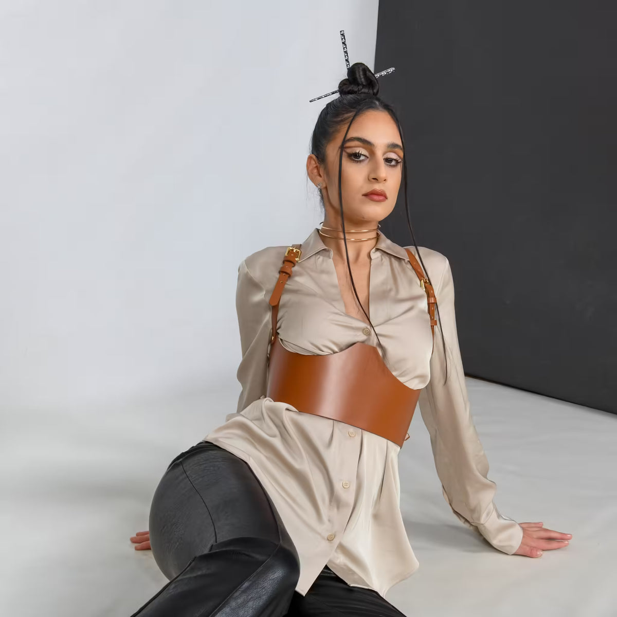 Brown leather corset belt – Under-bust by Aria Margo