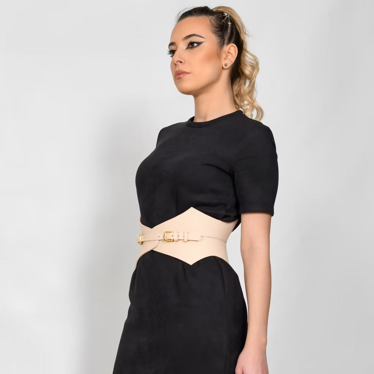 Beige leather corset belt – Thorns by Aria Margo