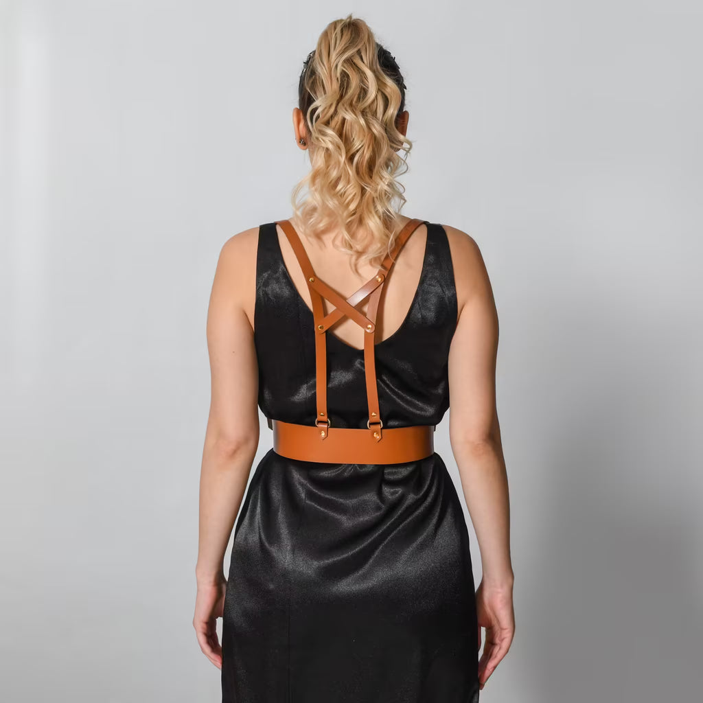 Brown leather corset belt – Harness by Aria Margo