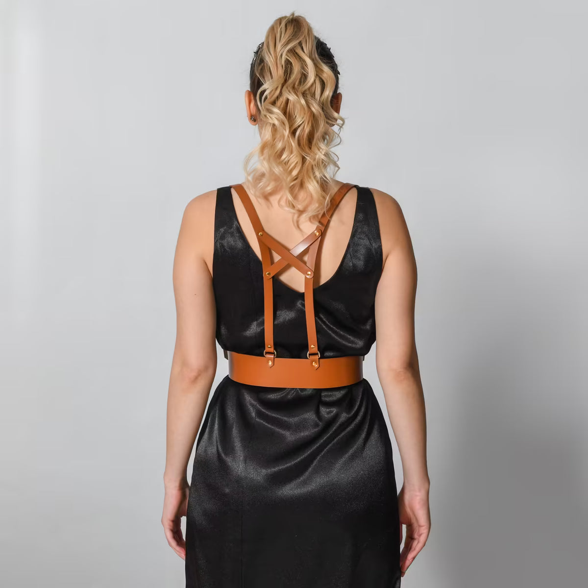 Brown leather corset belt – Harness by Aria Margo