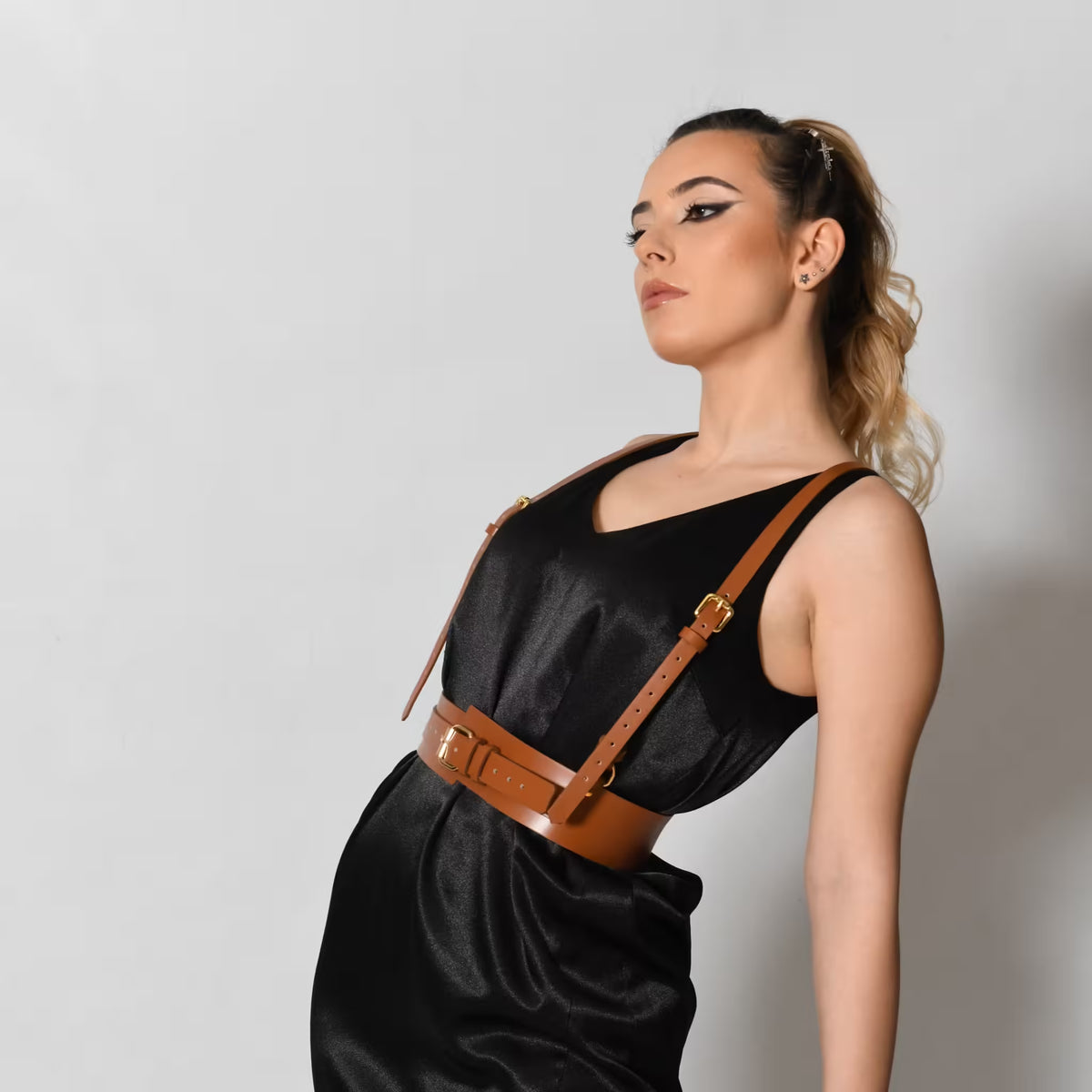 Brown leather corset belt – Harness by Aria Margo