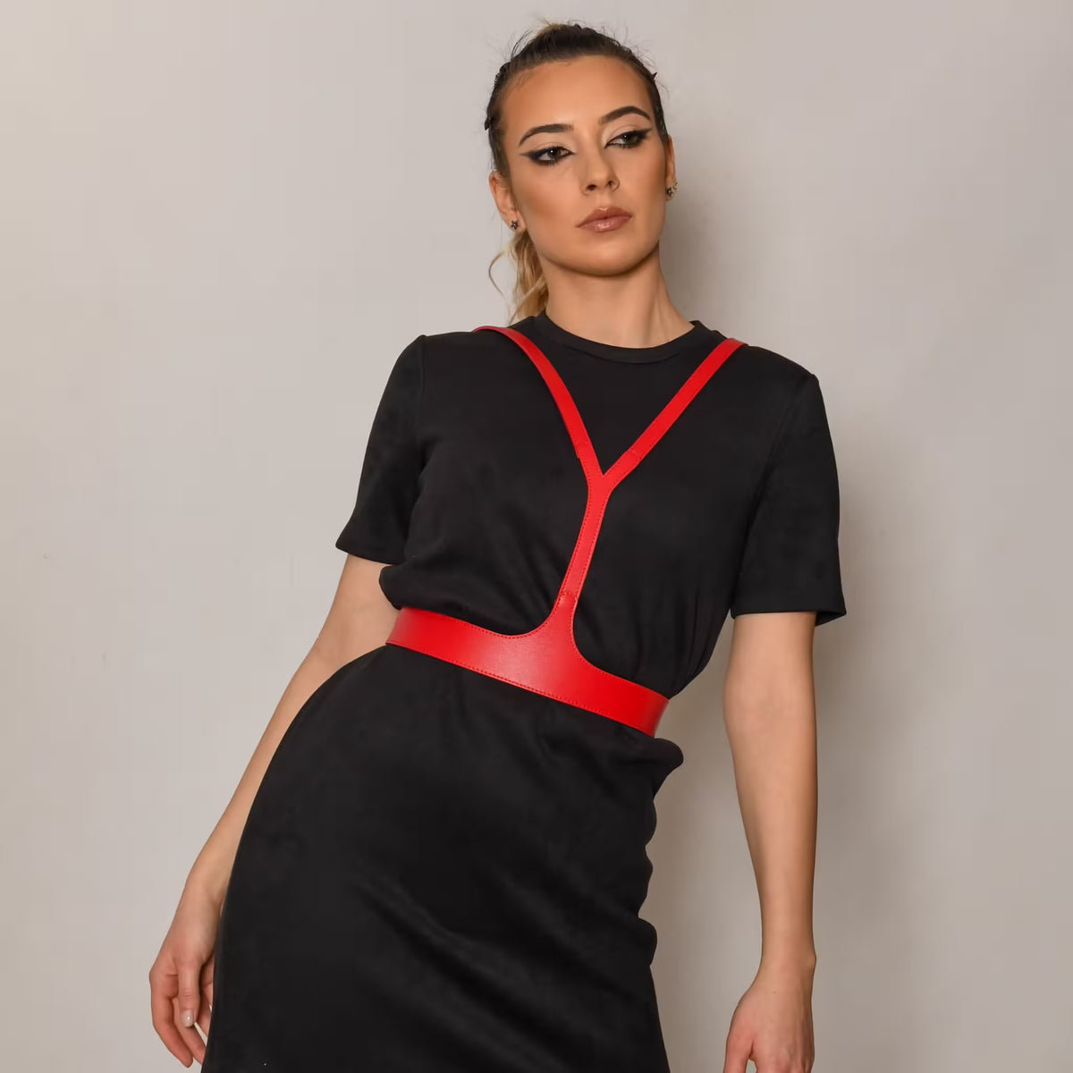 Red leather corset belt – Harness by Aria Margo