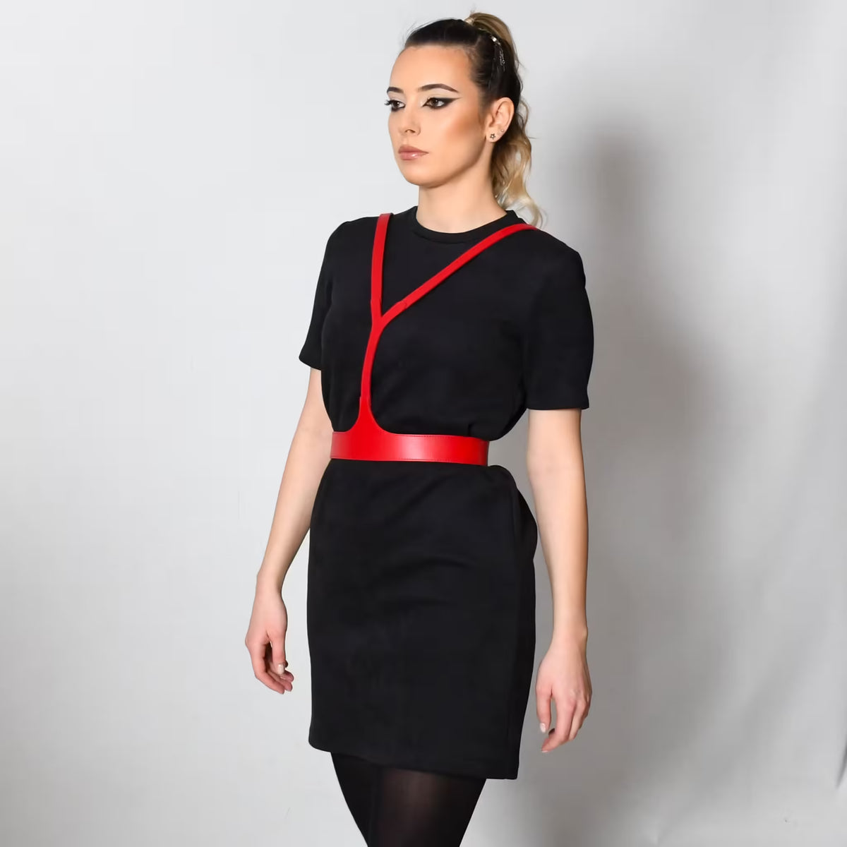 Red leather corset belt – Harness by Aria Margo