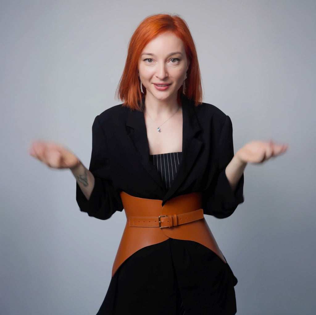 Brown leather corset belt – Hallo by Aria Margo