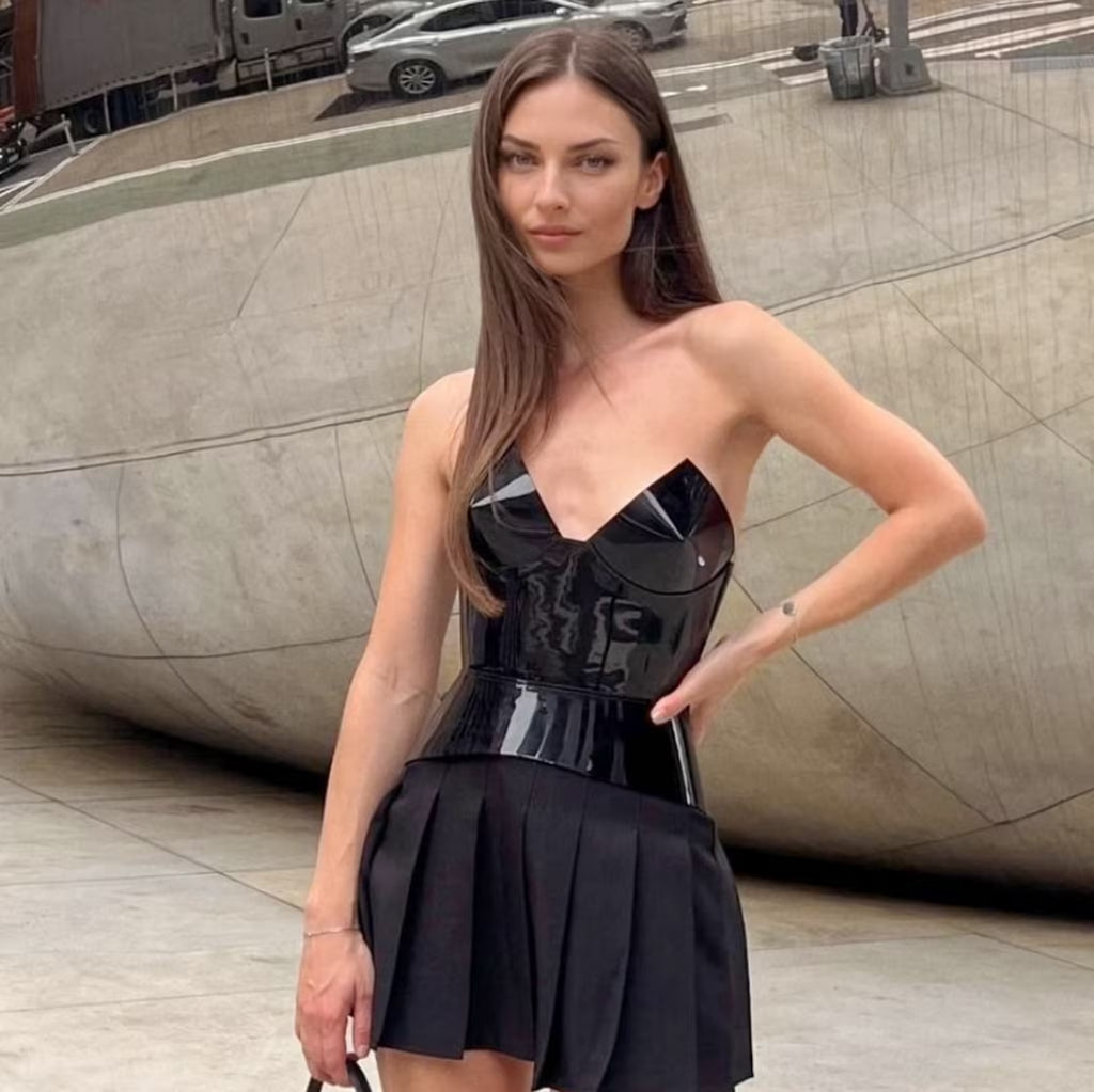 Black leather corset belt – Round Body by Aria Margo