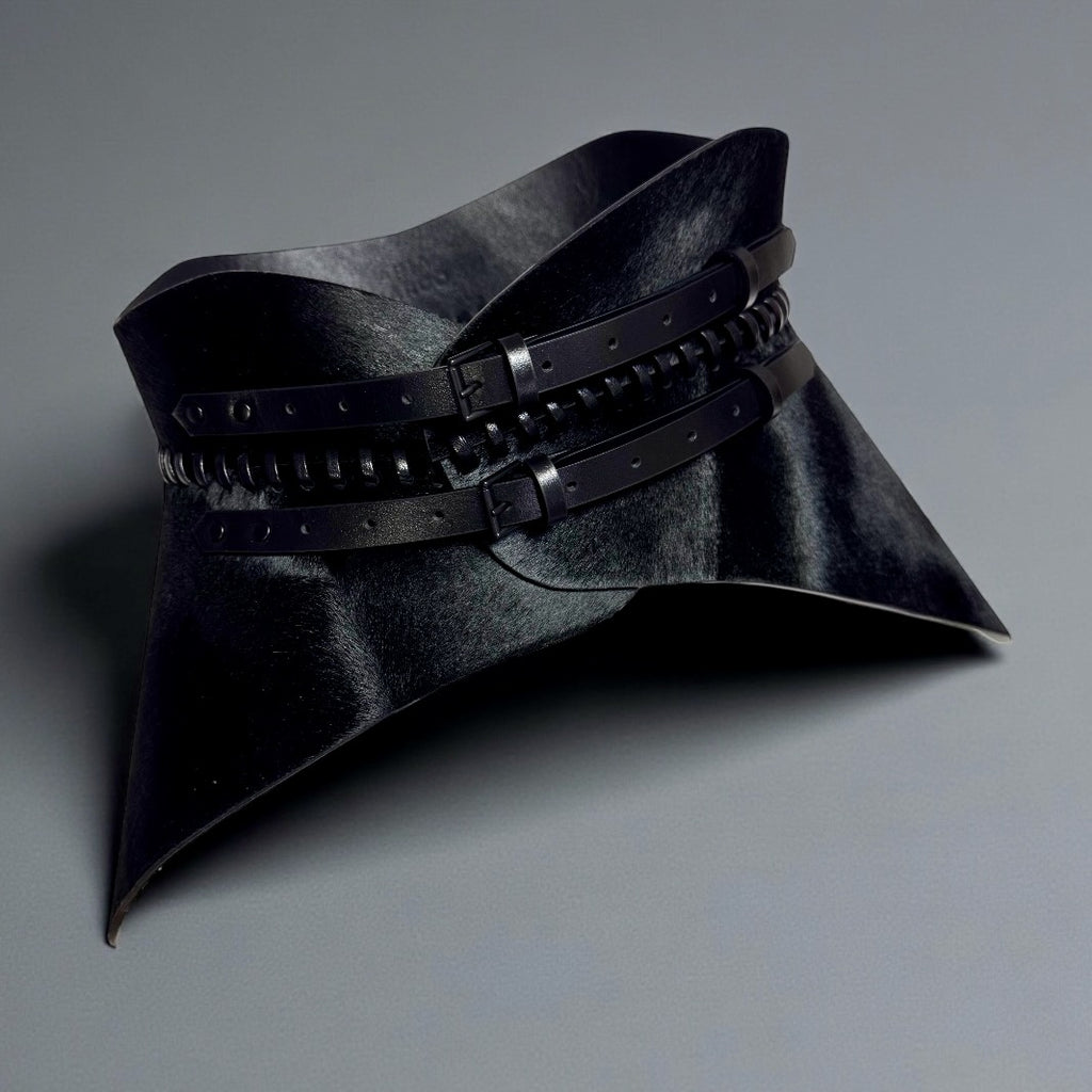 Black leather corset belt – Hallo by Aria Margo