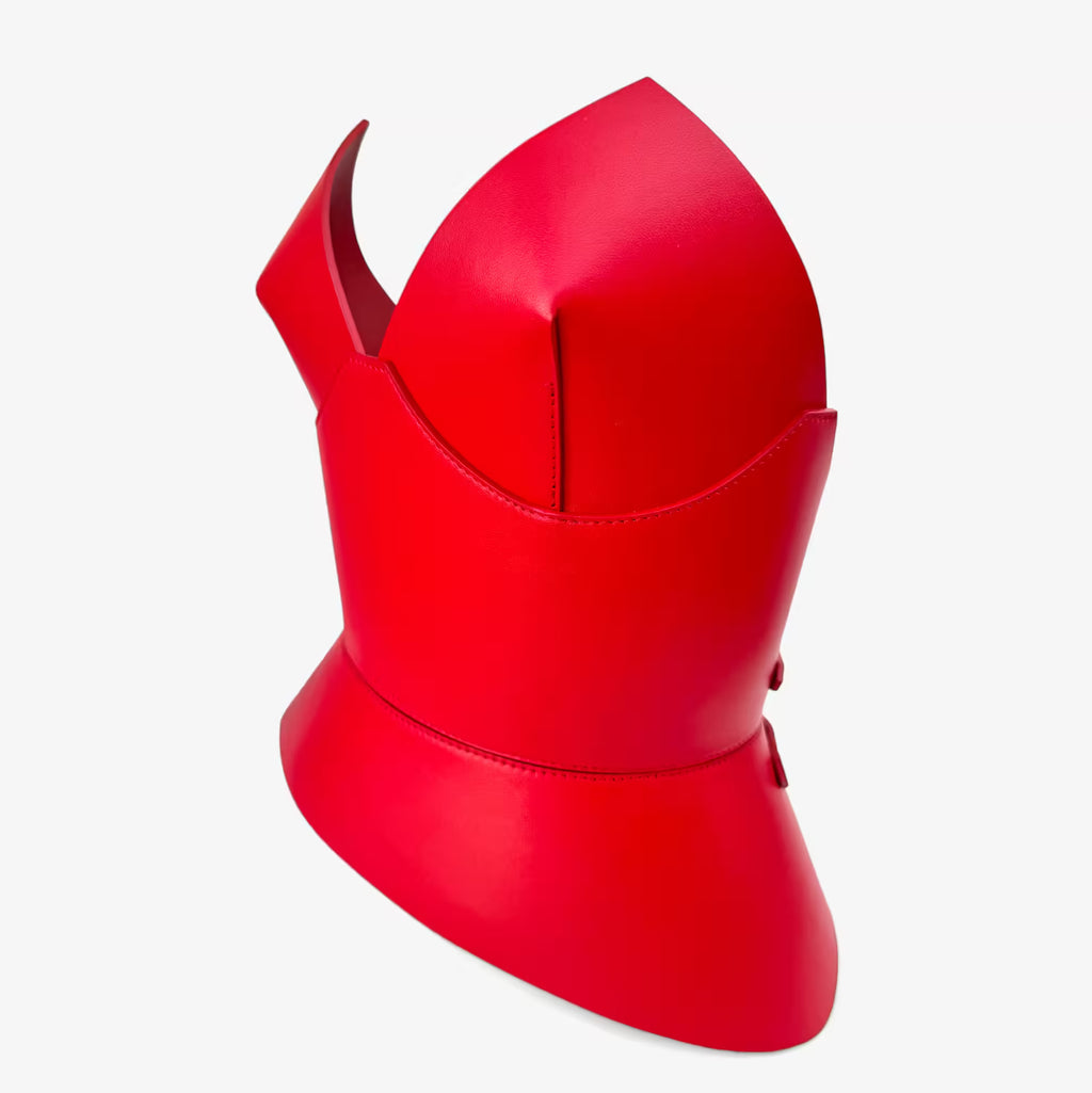 Red leather corset belt – Round Body by Aria Margo