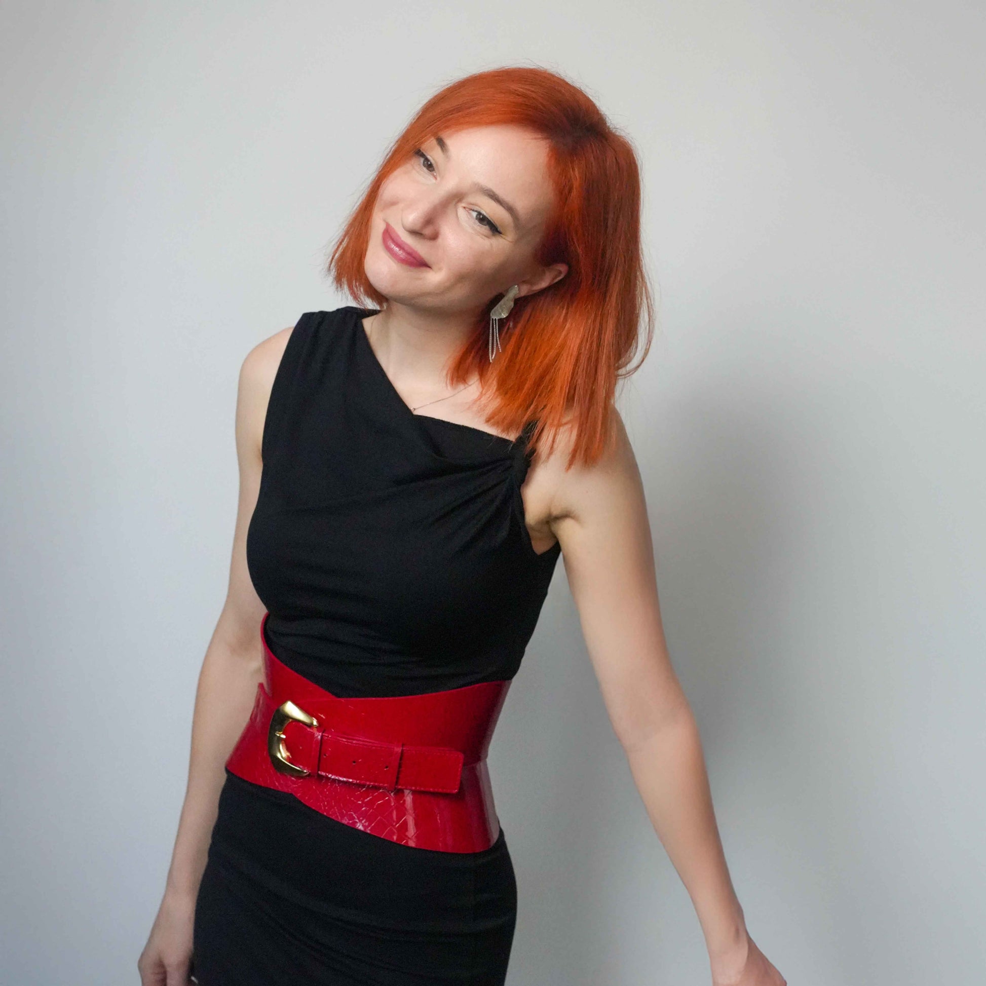Red leather corset belt – Hourglass by Aria Margo