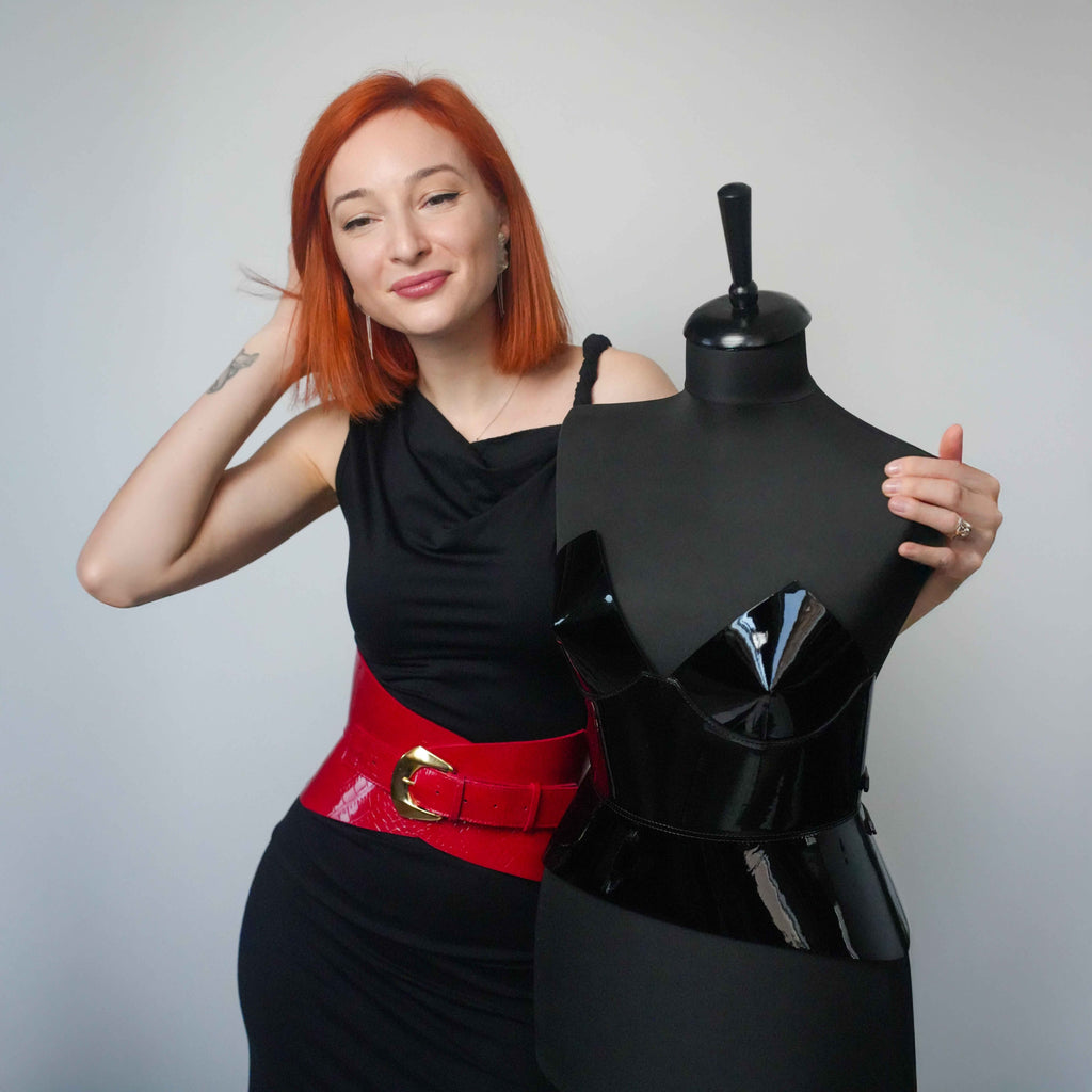 Red leather corset belt – Hourglass by Aria Margo