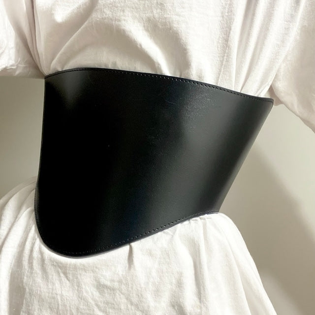 Black leather corset belt – Under-bust by Aria Margo