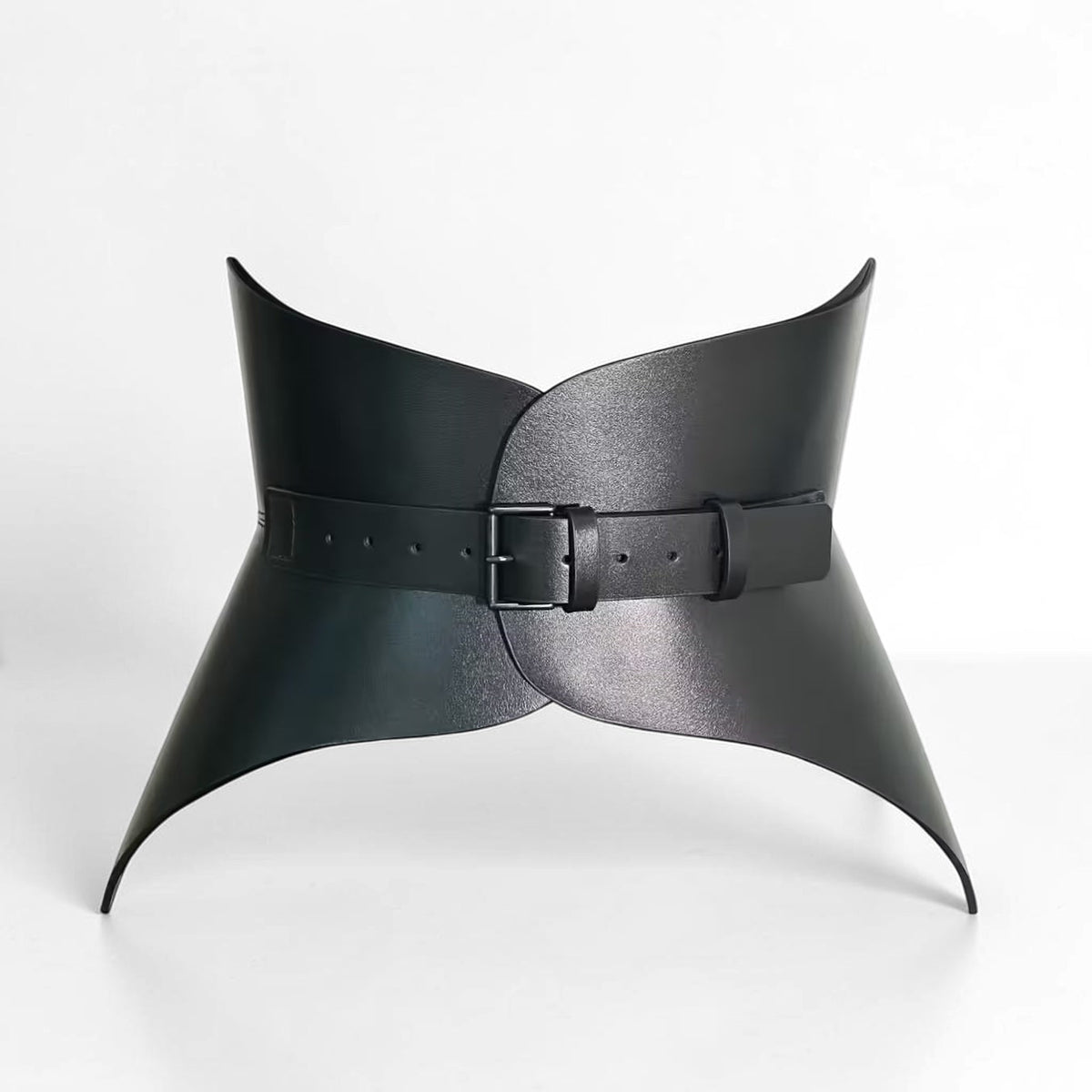 Aria Margo black Italian leather corset belt with a shaped silhouette and a single 3 cm buckle closure.