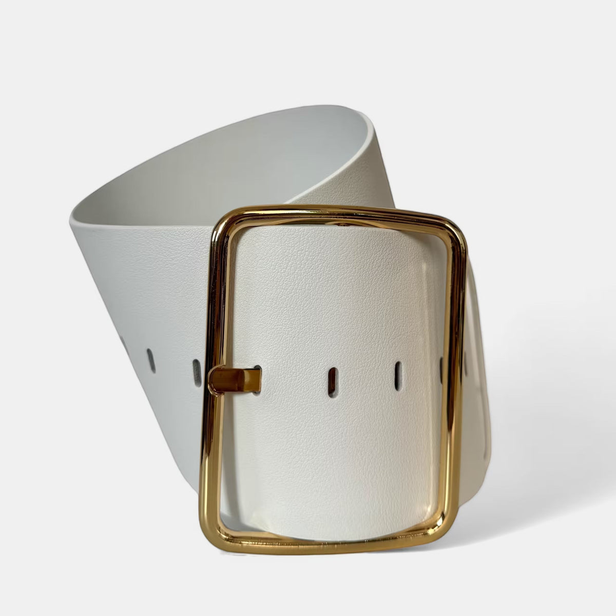 Aria Margo white leather belt with an oversized gold-tone buckle for styling coats and dresses.
