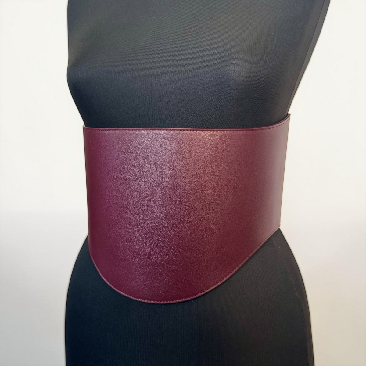 Round Under Bust Leather Corset Belt - Burgundy