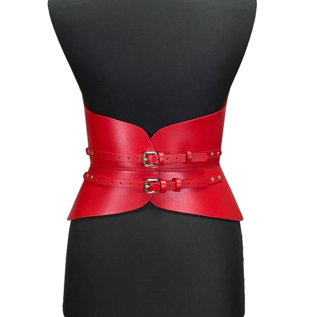 Red leather corset belt – Round Body by Aria Margo