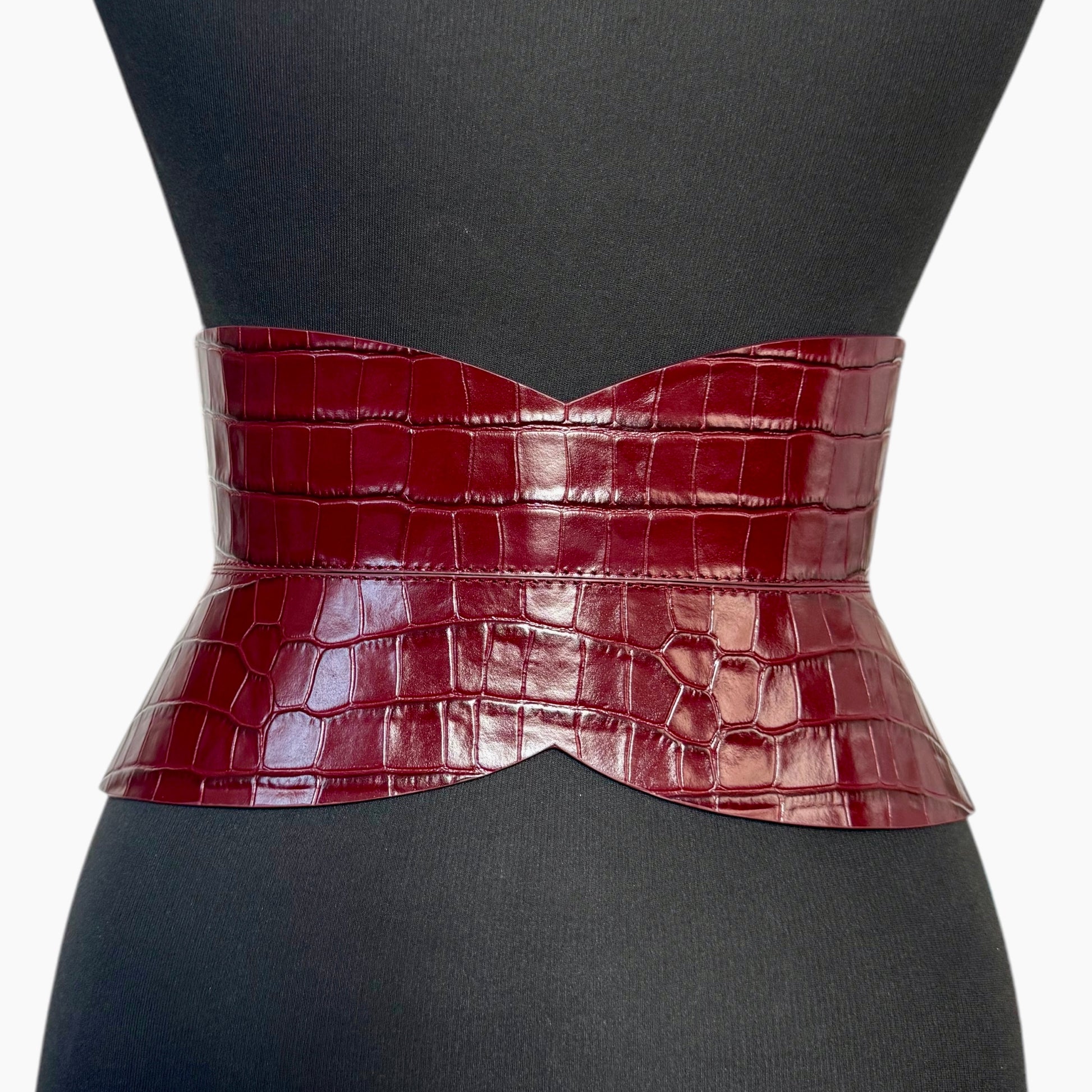 Red leather corset belt – Hourglass by Aria Margo