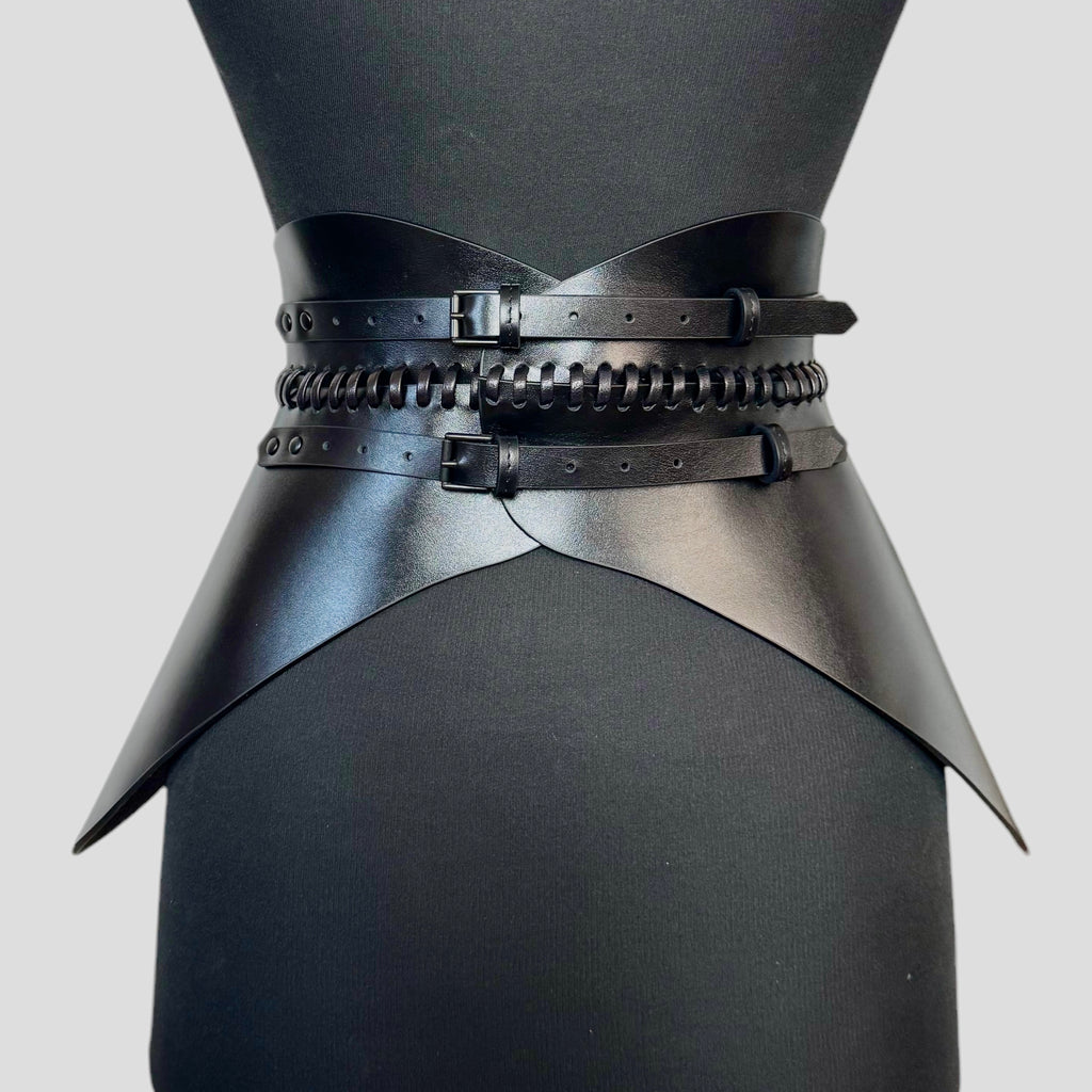 Black leather corset belt – Hallo by Aria Margo