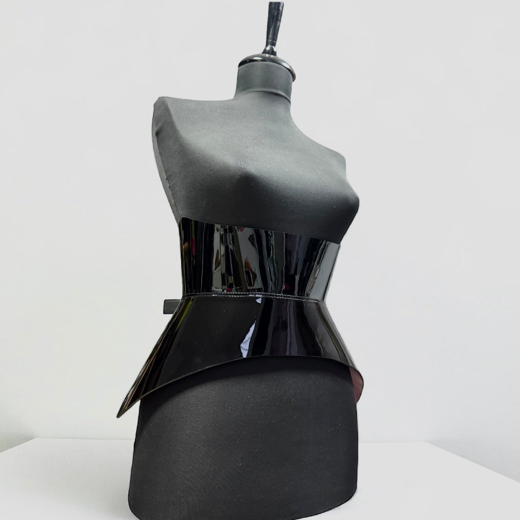 Black leather corset belt – Hallo by Aria Margo