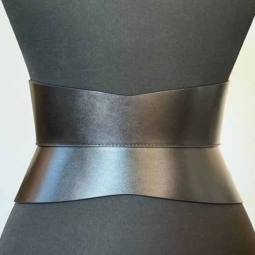 Black leather corset belt – Hourglass by Aria Margo