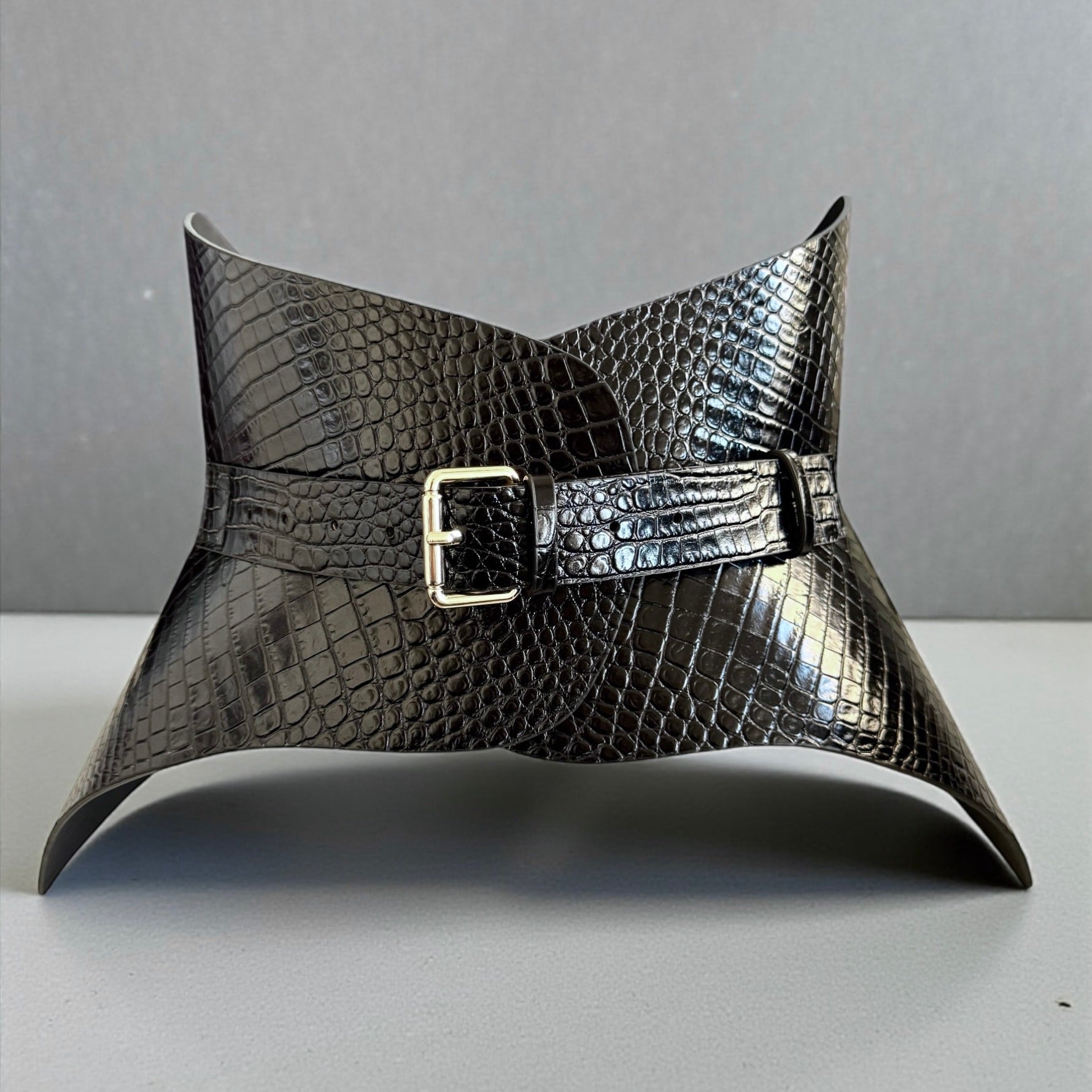 Black leather corset belt – Hallo by Aria Margo